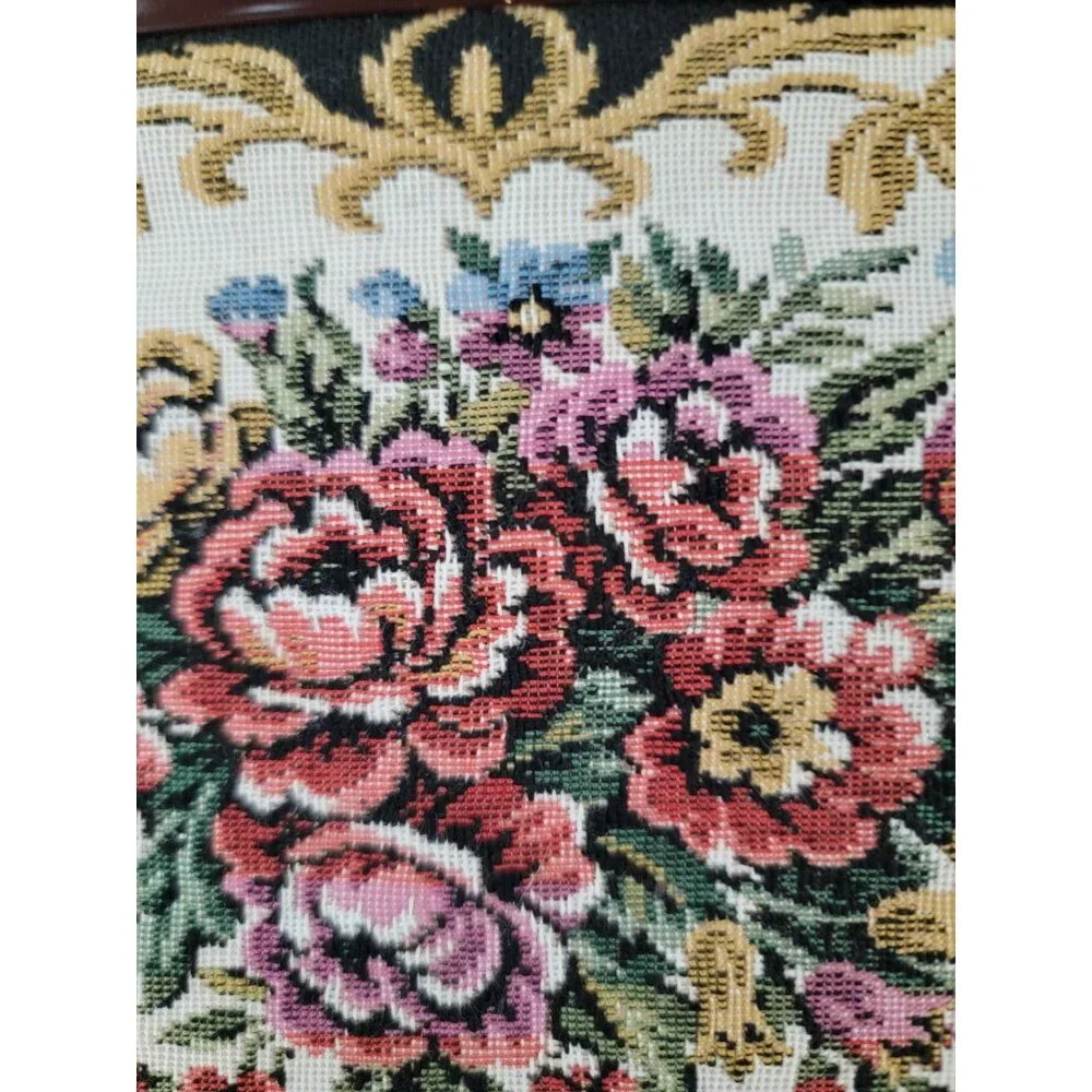 Vintage Floral Tapestry Hinged Clutch Purse Handbag Lucite Kiss Lock Hong Kong - Picture 5 of 8